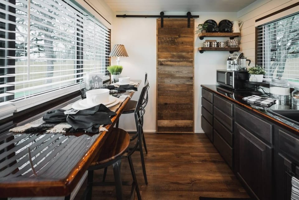 Bartop for dining or work.