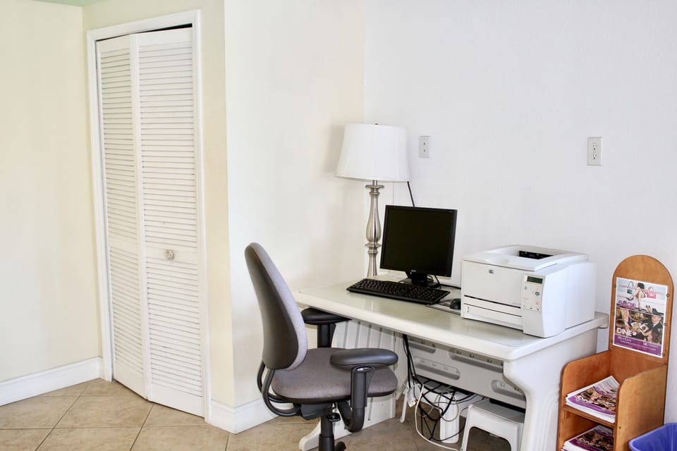 There's comfy work space if you need to catch up with your job or to simply have some fun surfing the web! The unit also comes with WiFi connection