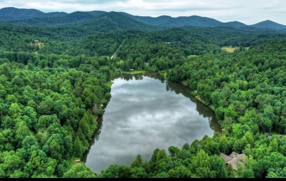 Aerial photo of Lake