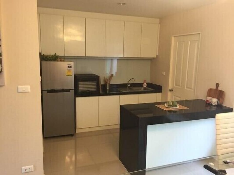 Large New 2BR Townhome
