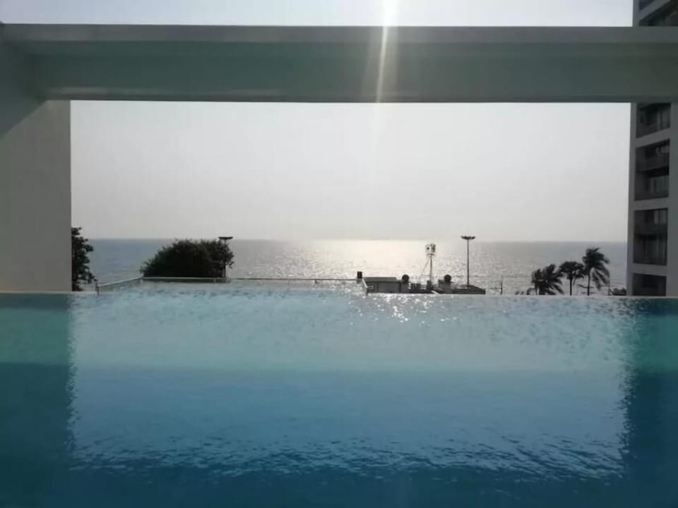 5 Star Luxury 1BR - Jomtien Beach