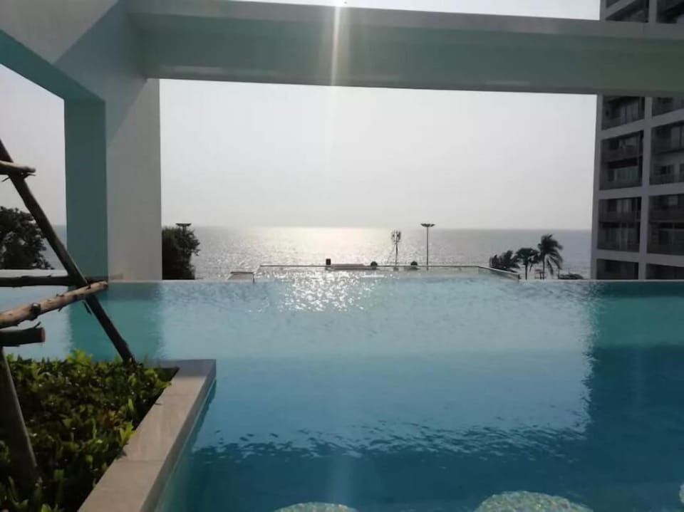 5 Star Luxury 1BR - Jomtien Beach