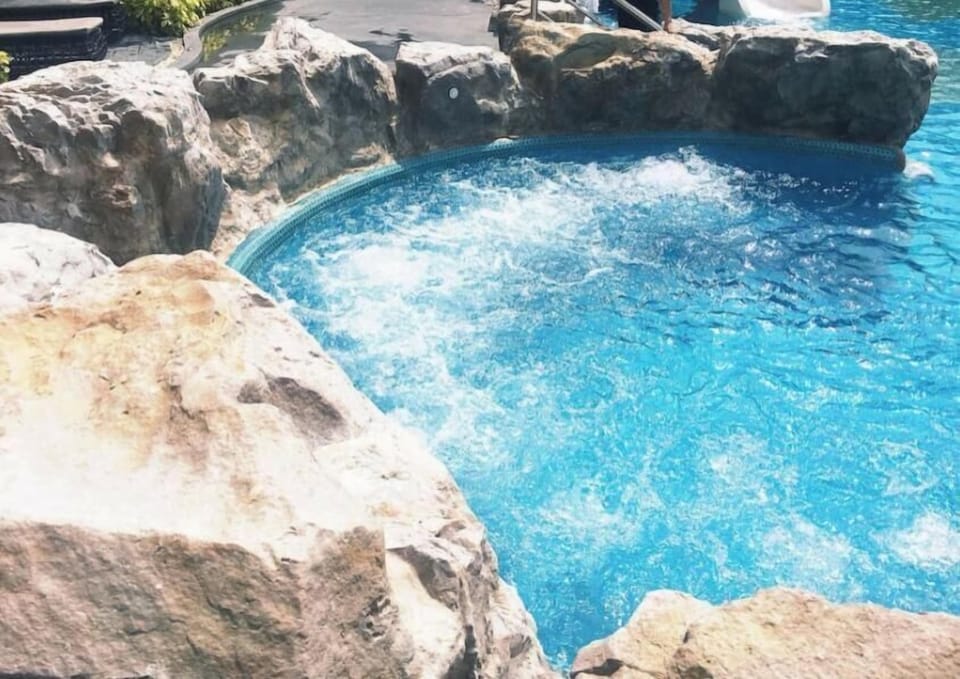 Amari 5* Luxury SEA VIEW, POOL, GYM