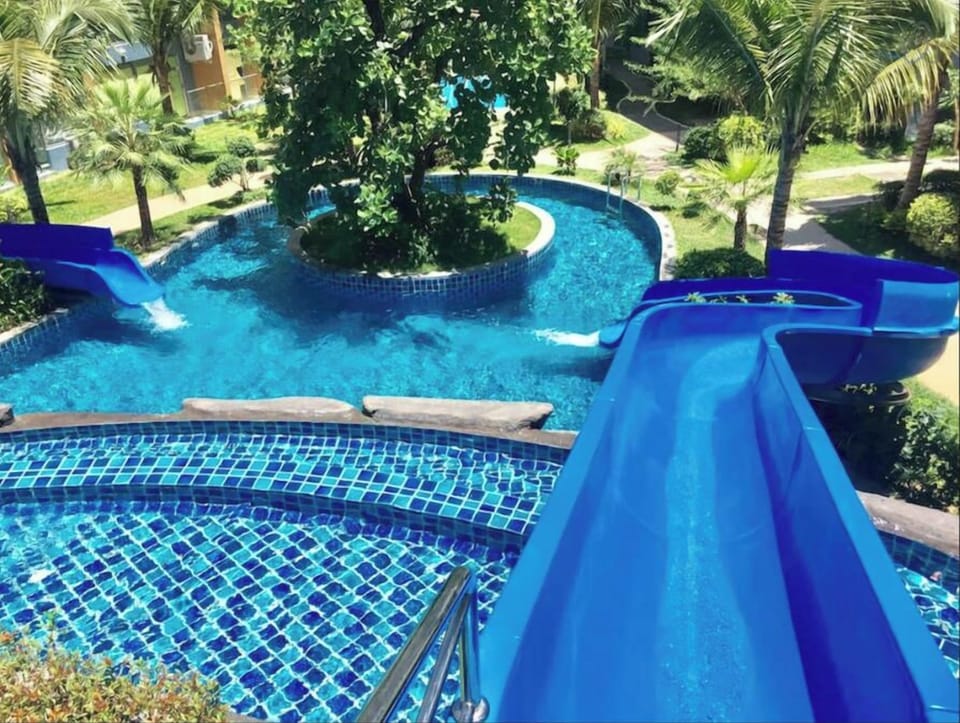 Large 1 BR Apartment Laguna Beach 2