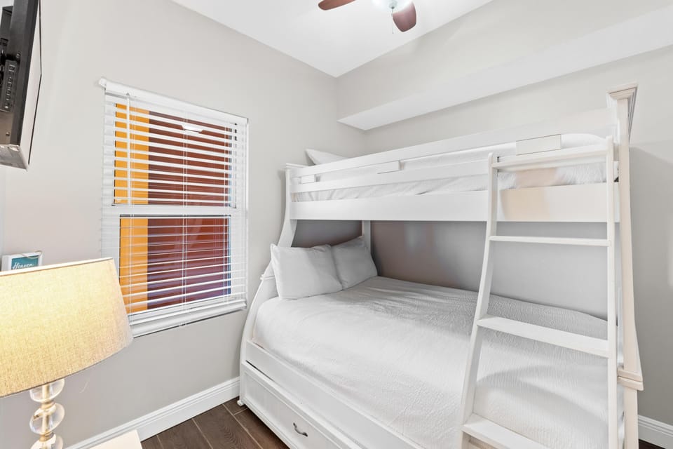 Bedroom 3 with Bunk Beds