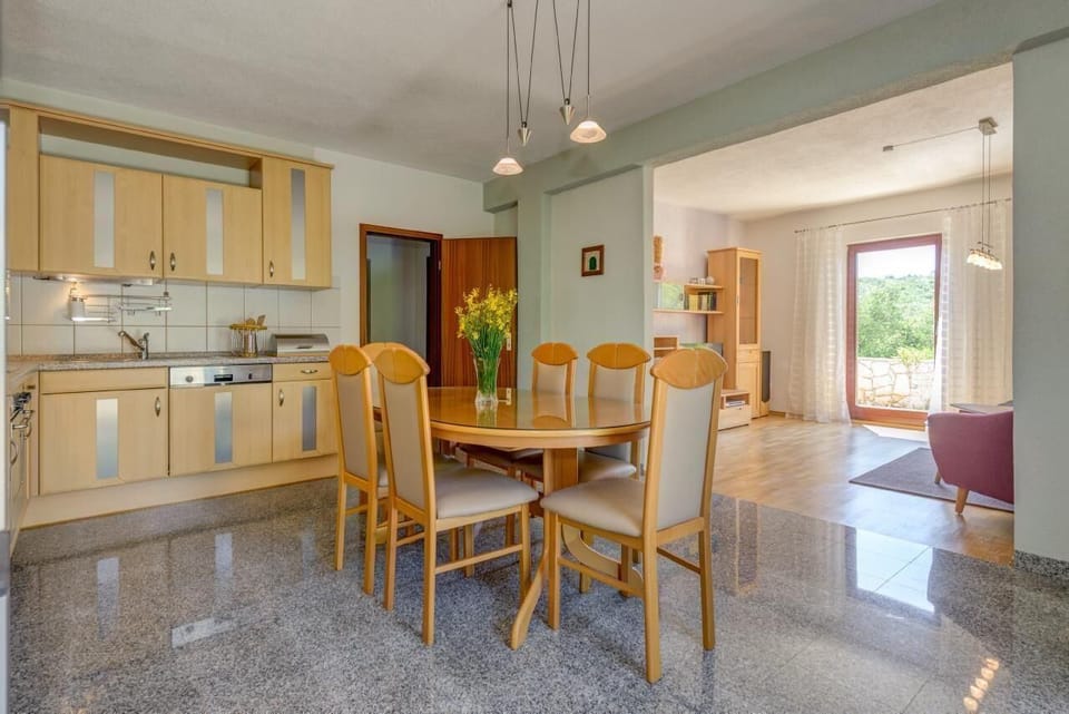 Dining area - living area