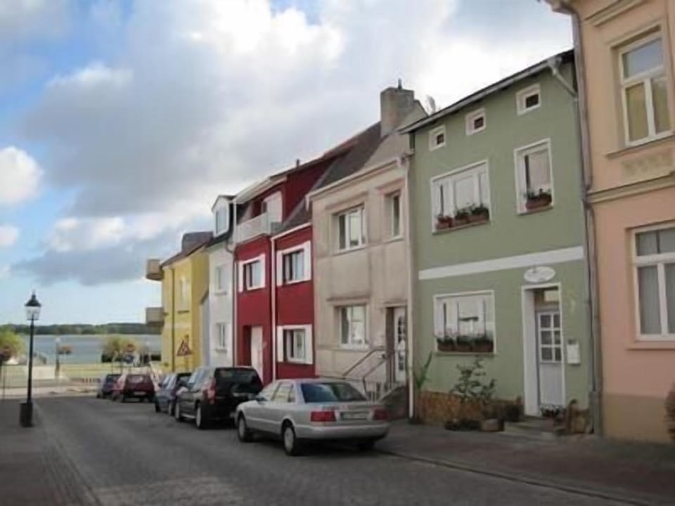 Exterior view (small)