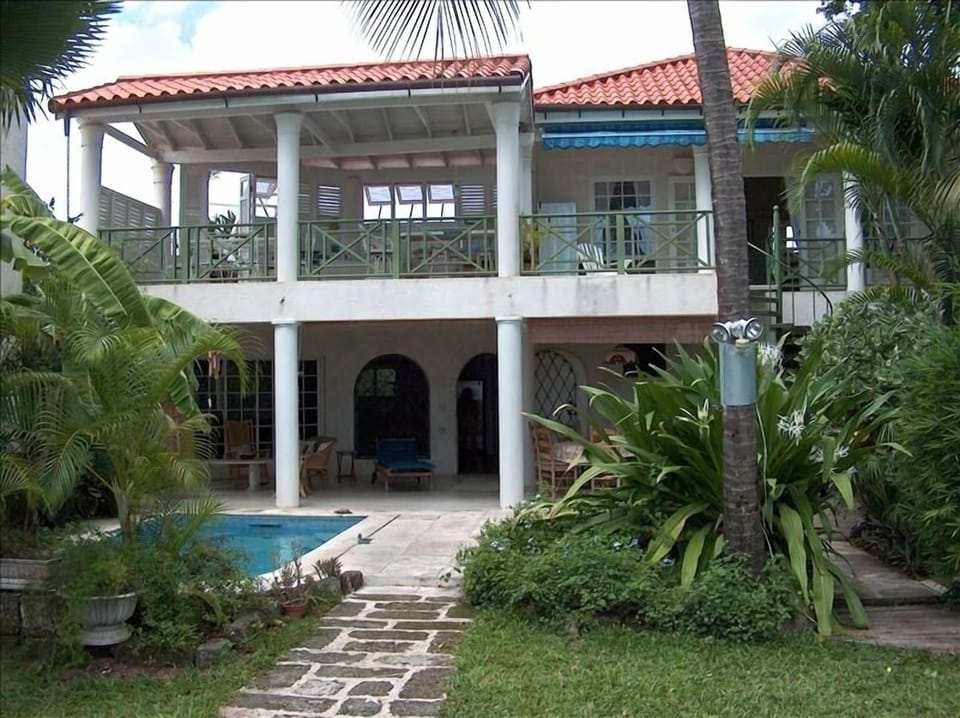 villa from the beach pool and upper apartment