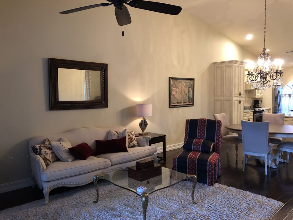 Spacious living room