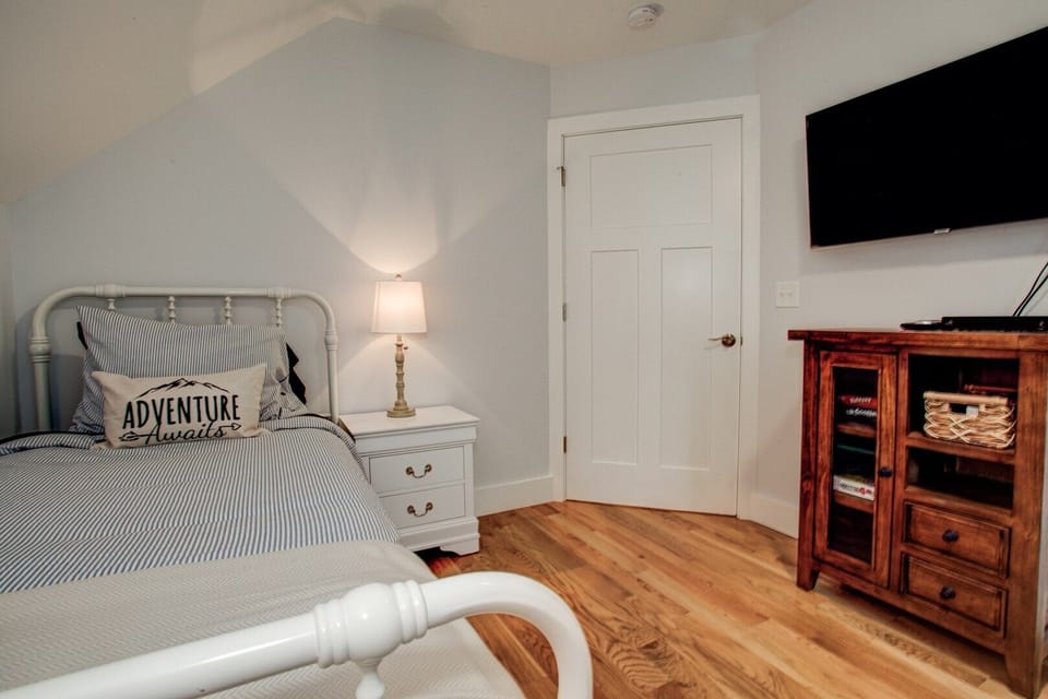 Flat screen TV in bedroom #3