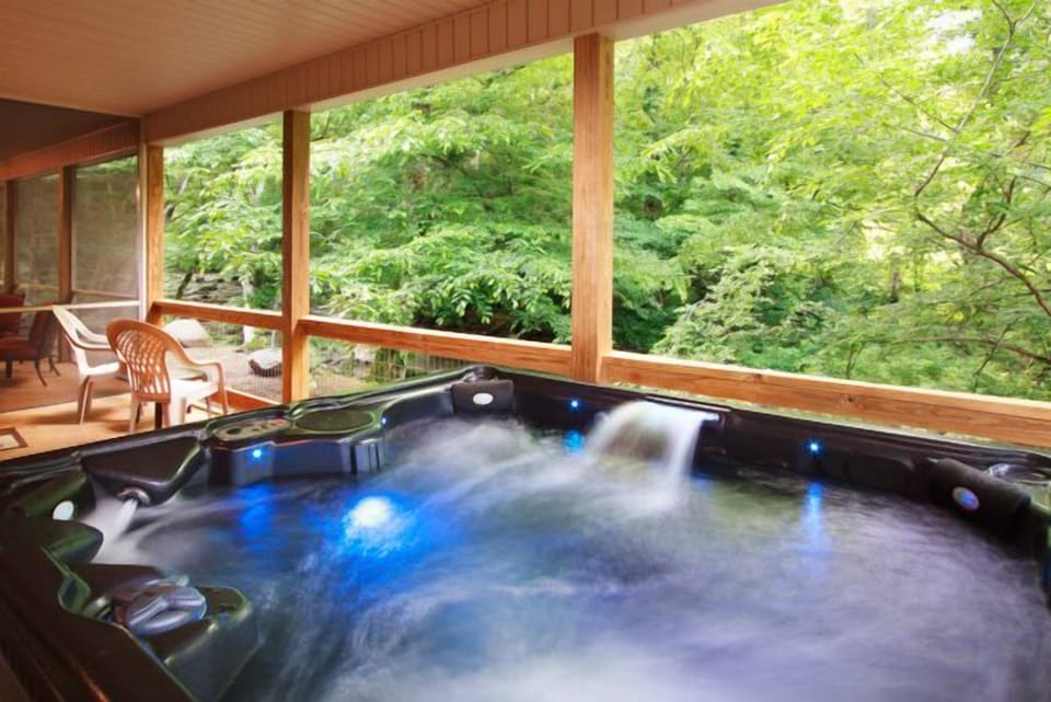 Hot tub