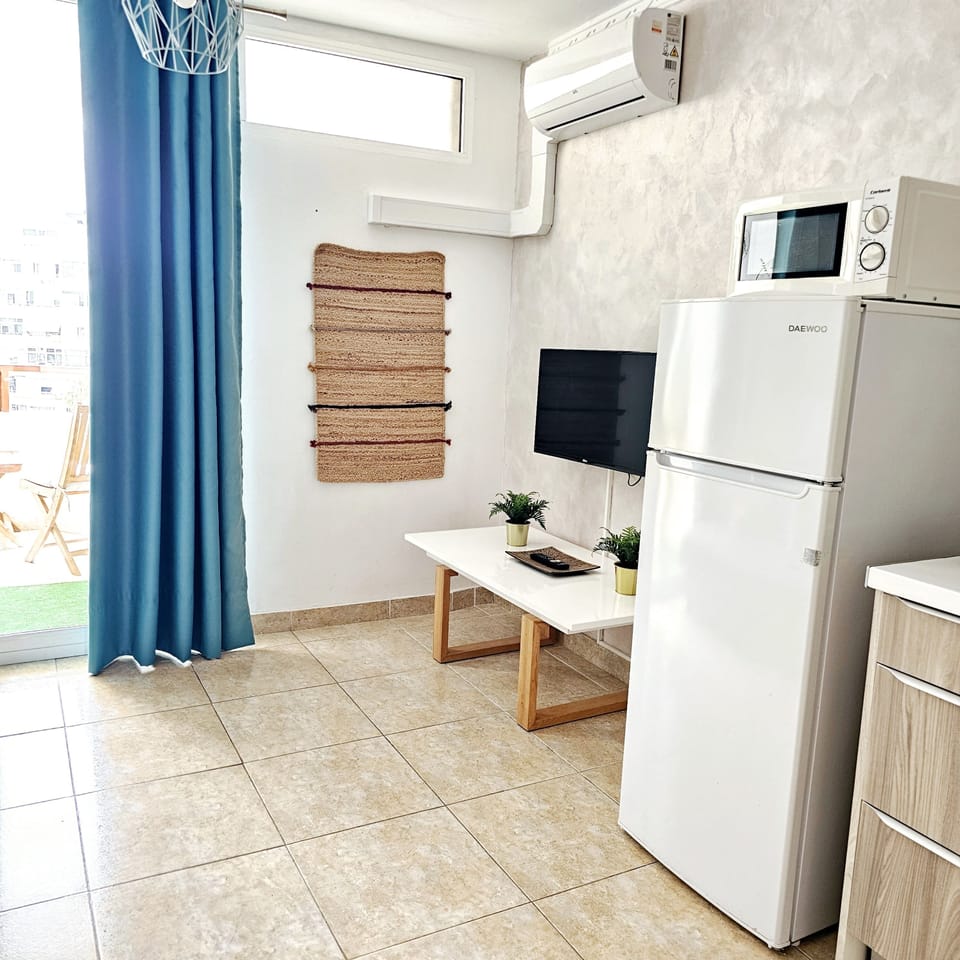 Communal lounge/ TV room,TV and multimedia