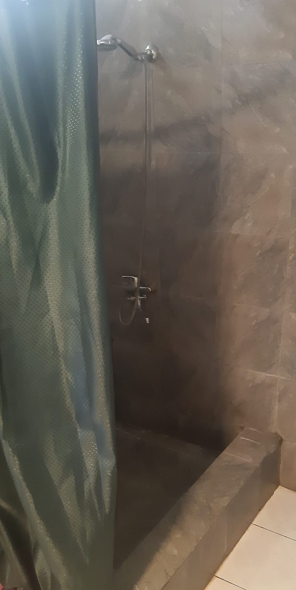 Share Shower
