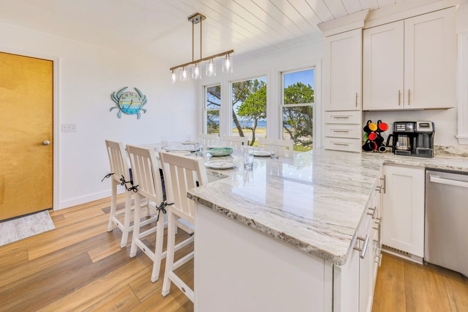 Surf or Sound Realty - 905 - Paradise Point - Dining Area -1