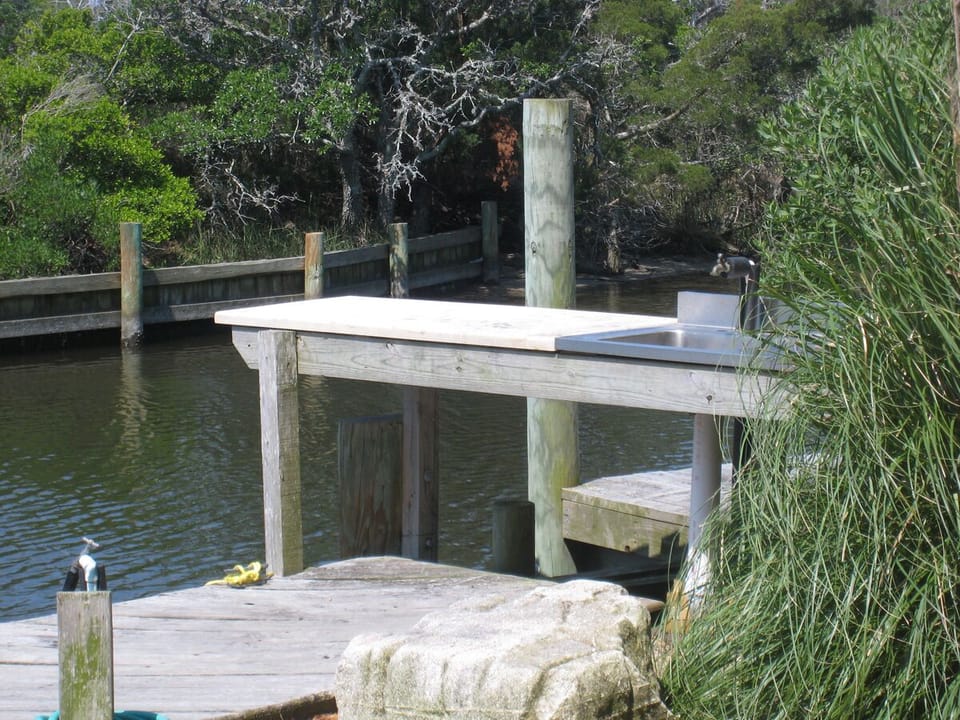Fish Bench