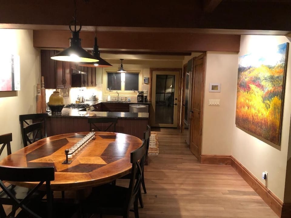 Open Kitchen and Dining Table for 8 