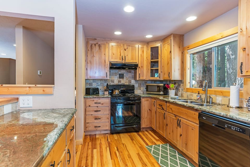 New remodeled kitchen with custom cabinets