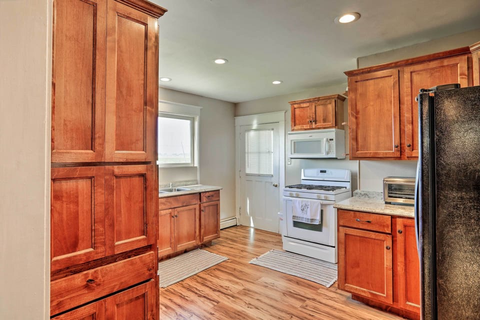 Kitchen | Main Level