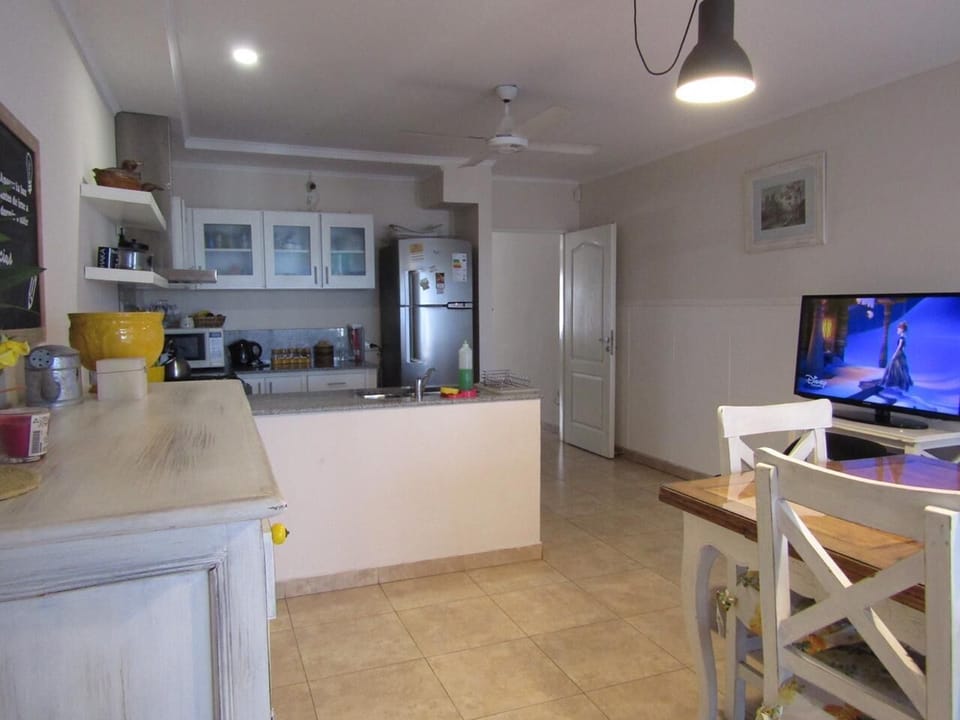 Cocina comedor / Kitchen-dining room area