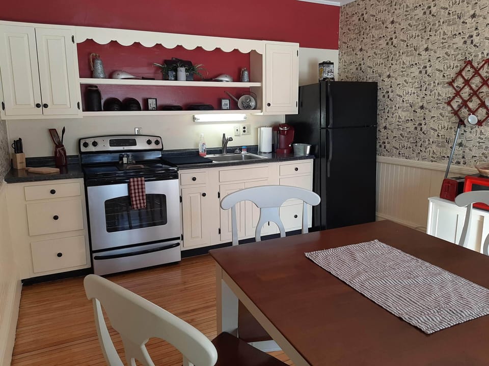 standard appliances, plus keurig and microwave