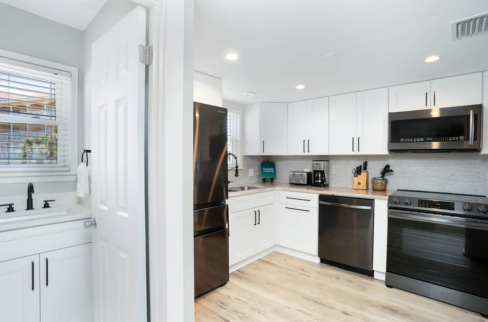 Fully Renovated Kitchen and Powder Bathroom