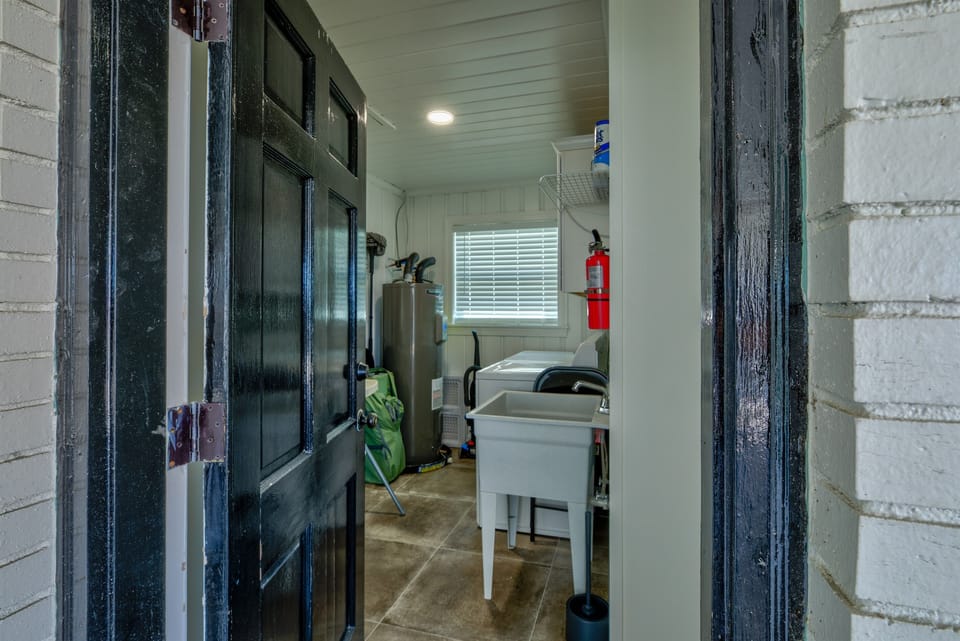 Laundry Room (with Pack-N-Play, High Chair)