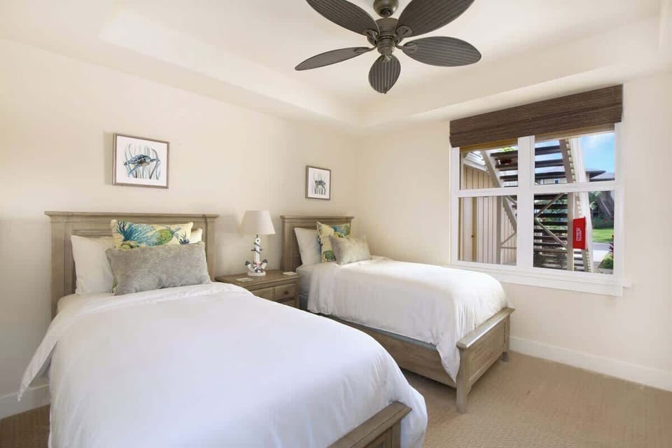 Twin suite