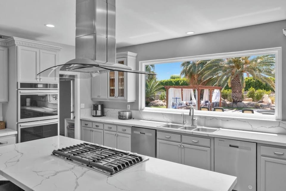 Cook with a View – Paradise Right Outside the Window