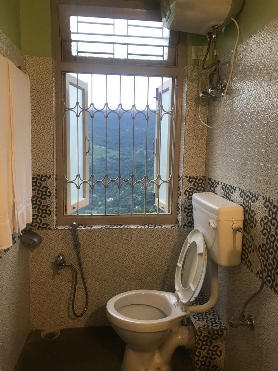 Loo with a great view!