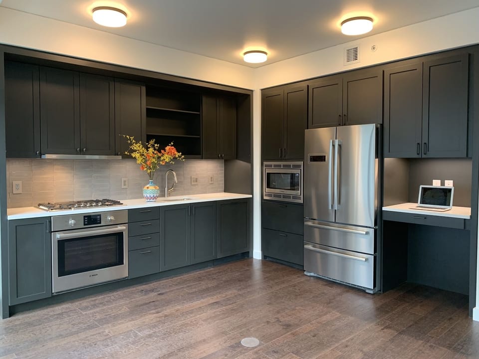 kitchen /study area
