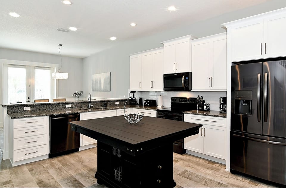 Plenty of room in the kitchen for everyone.