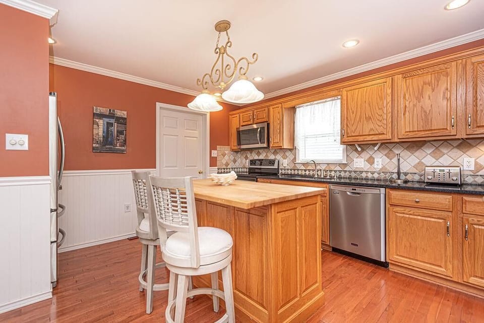 Kitchen, View 2