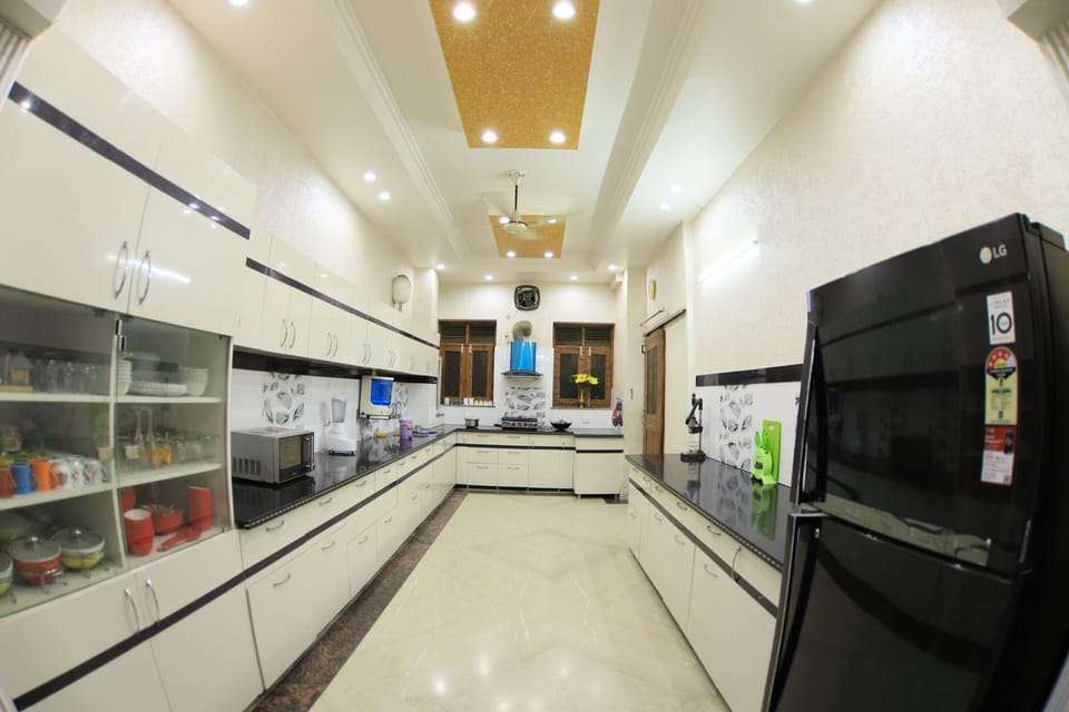 Host's kitchen: Freshly prepared homemade Breakfast, lunch & dinner available
