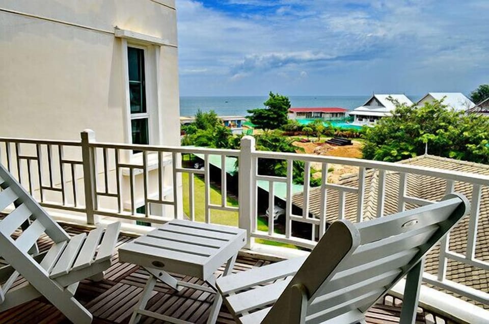 Baan Poolom - Perfect 2 Bedroom 036