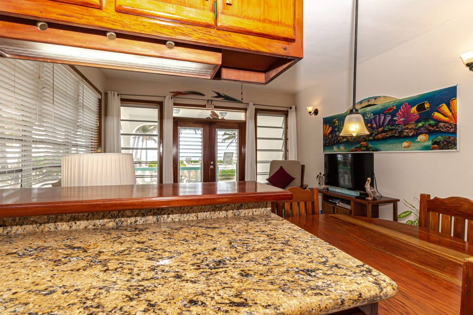 Coral Bay Villas - Kitchen