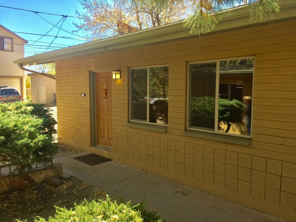 End  unit and private entrance.