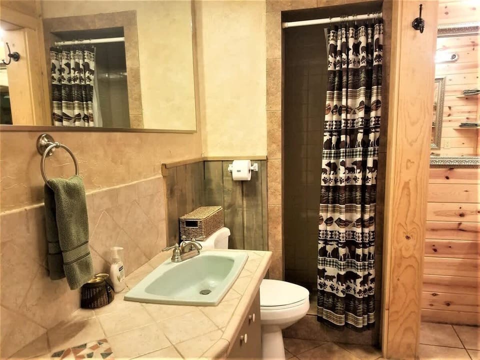 Master bath 