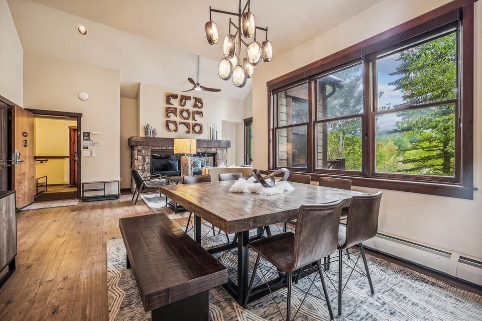 Dining Area - Main Street Junction 29 - Breckenridge Vacation Rental