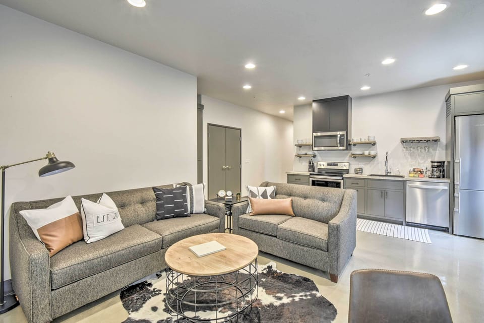 Elkhart Lake Vacation Rental | 1BR | 1BA | 1,000 Sq Ft | Step-Free Access