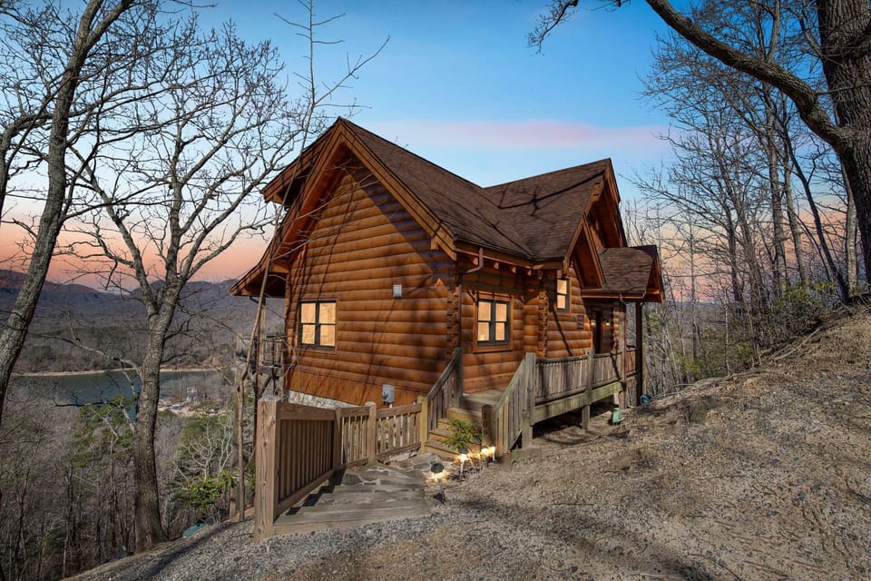 The Overlook Cabin