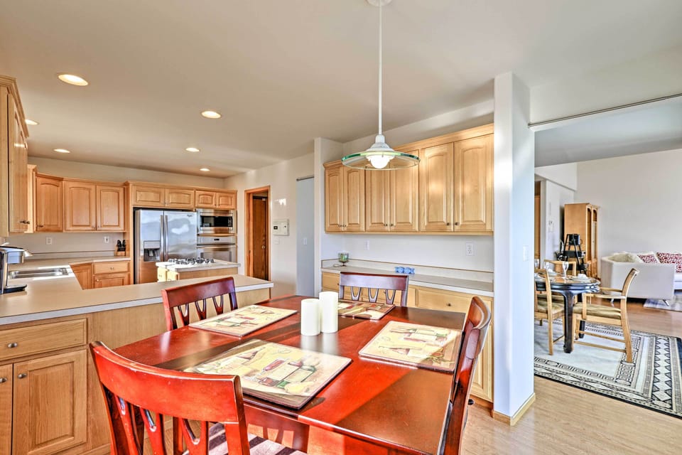 Kitchen | Keurig Coffee Maker | Cooking Basics | Dishwasher | Kitchen Table