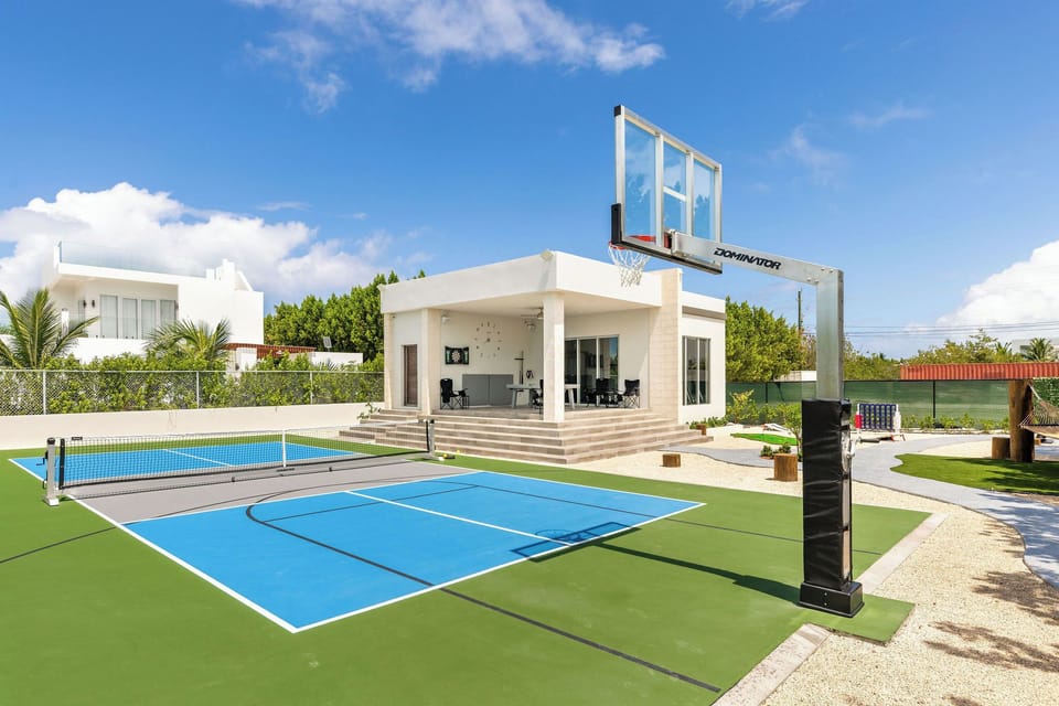 Sport court