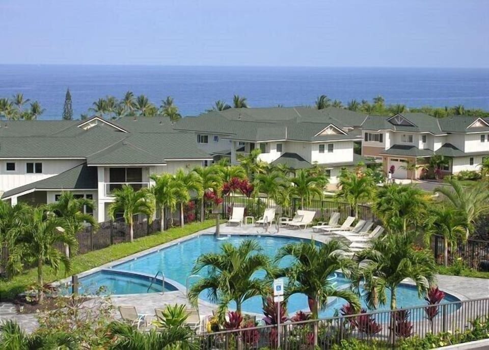 Welcome to Na Hale O Keauhou!