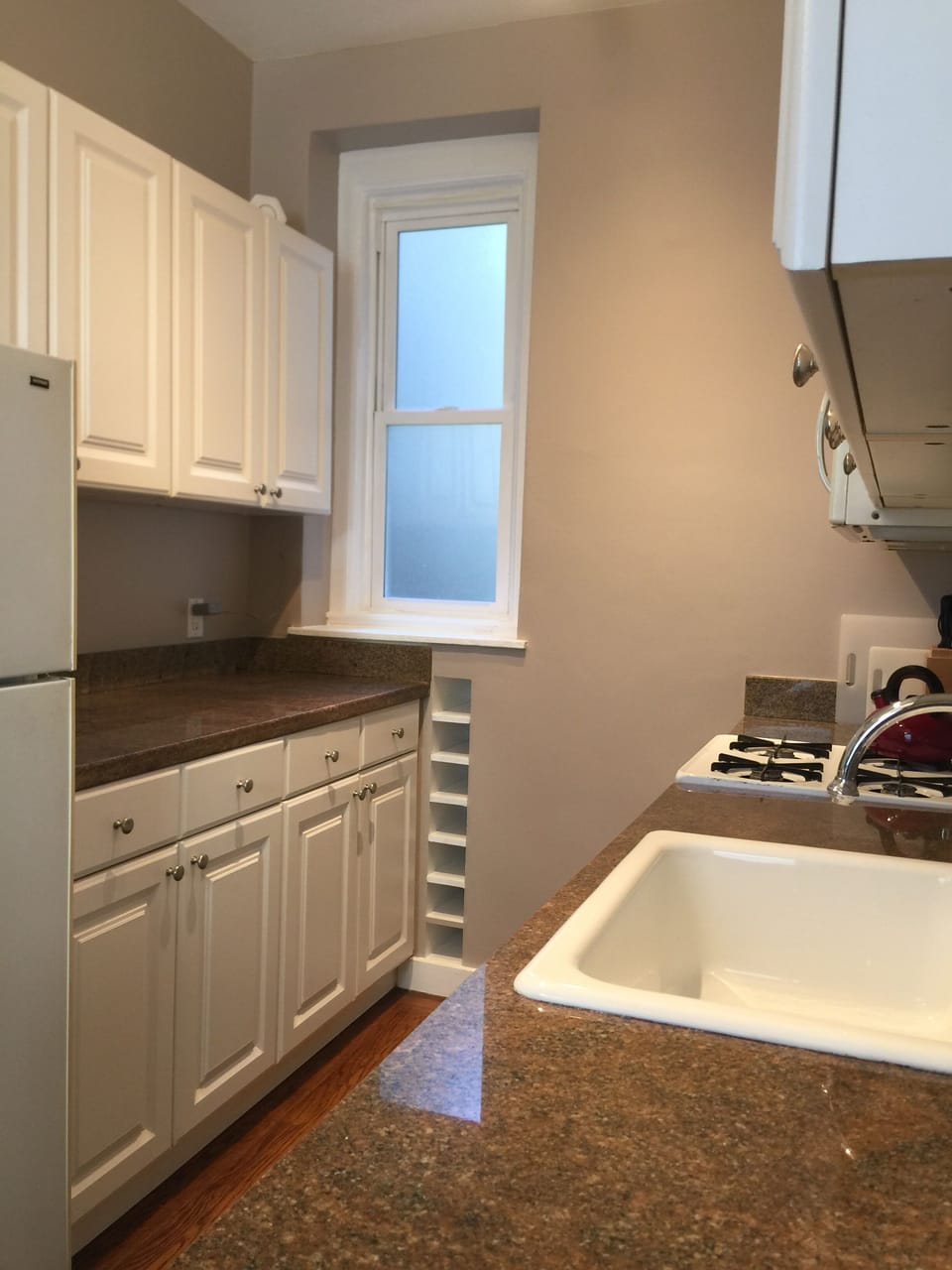 Kitchen left side, granite countertops 
