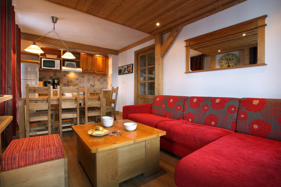 You will love to stay in our charming and equipped unit in Les Arcs!