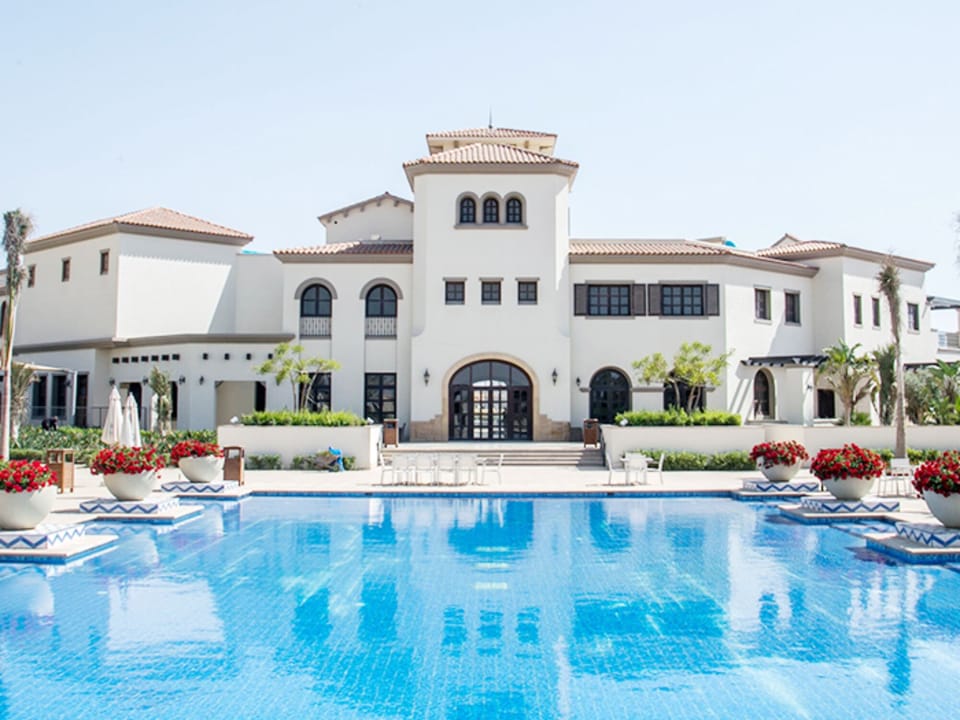 Mivida Compound Clubhouse shared pool
