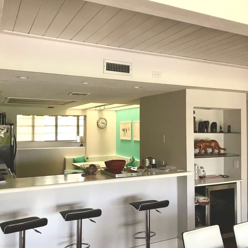 the Kitchen bar