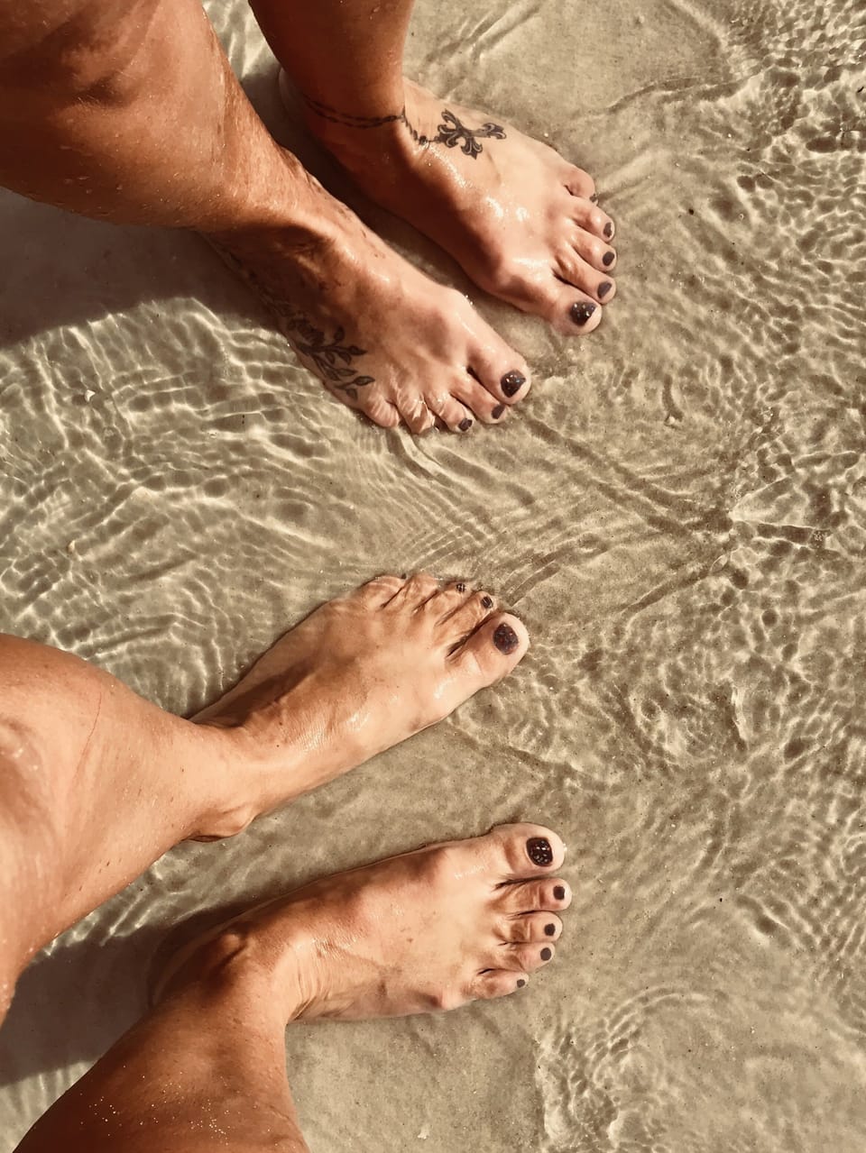 Toes in the ocean 