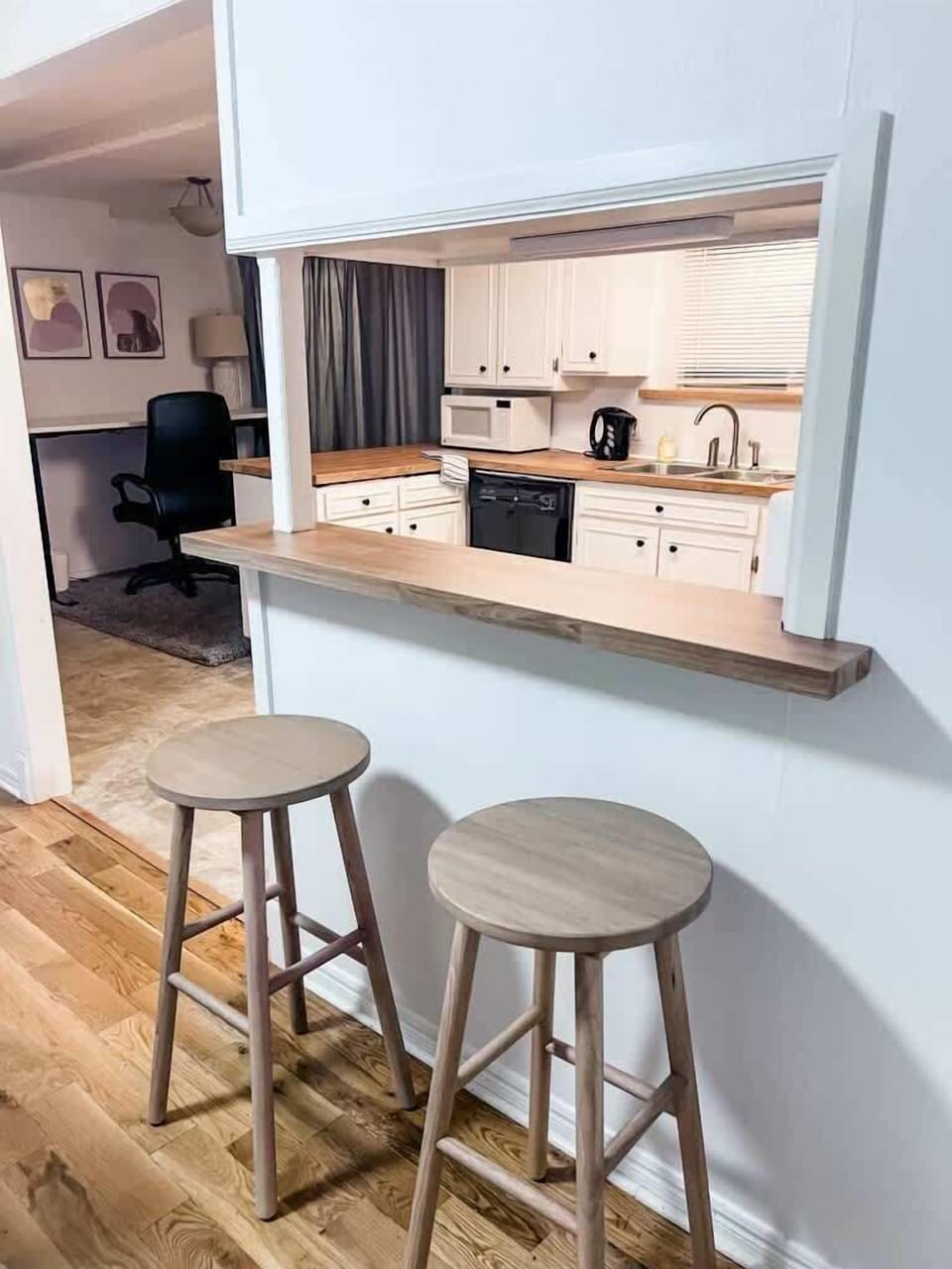 Bar kitchen nook