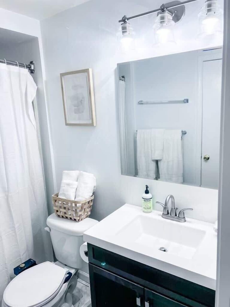 bathroom 
